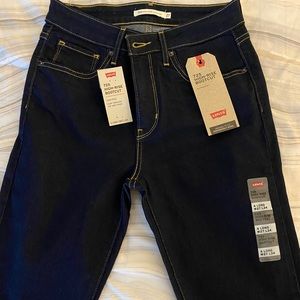 NWT Levi’s dark blue -  High Rise Bootcut jeans